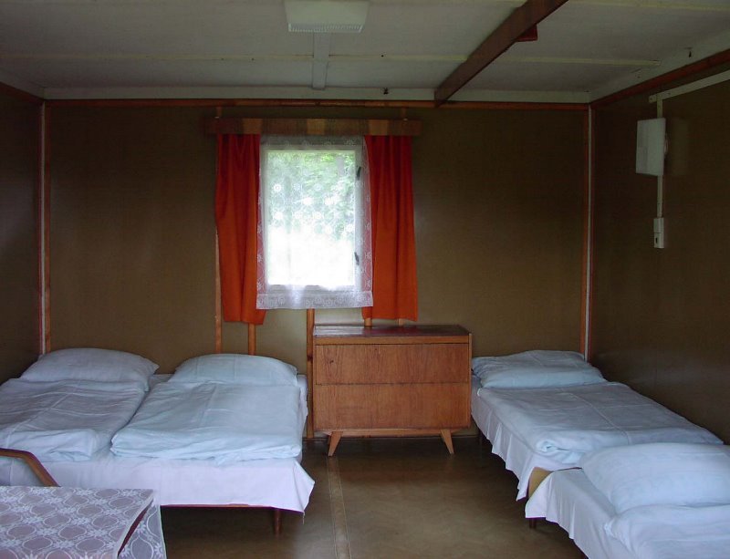 Yachtclub Pardubice, sportovní areál a ubytování na Seči