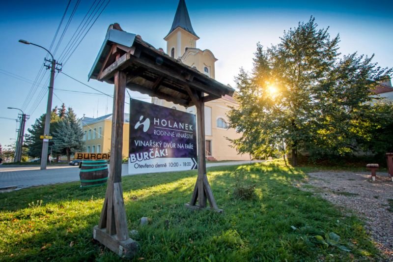 Vinařský dvůr na faře