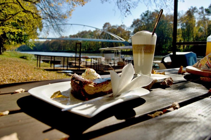 Labská Marína - restaurace