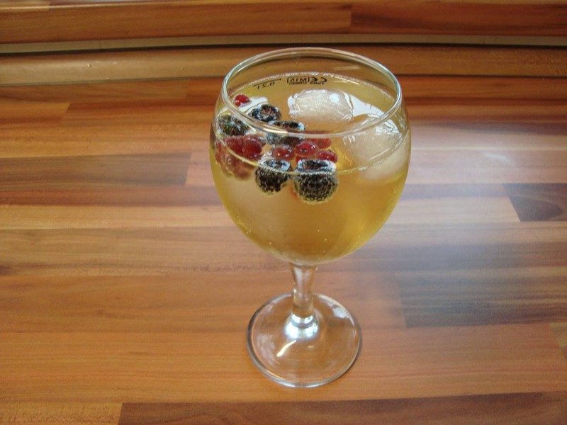 Cyklobar a penzion 100dola - restaurace