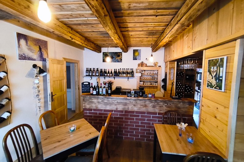 Vinný bar Vinný Hrozen 