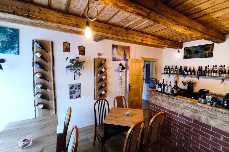 Vinný bar Vinný Hrozen 
