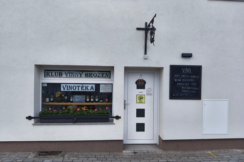 Vinný bar Vinný Hrozen 