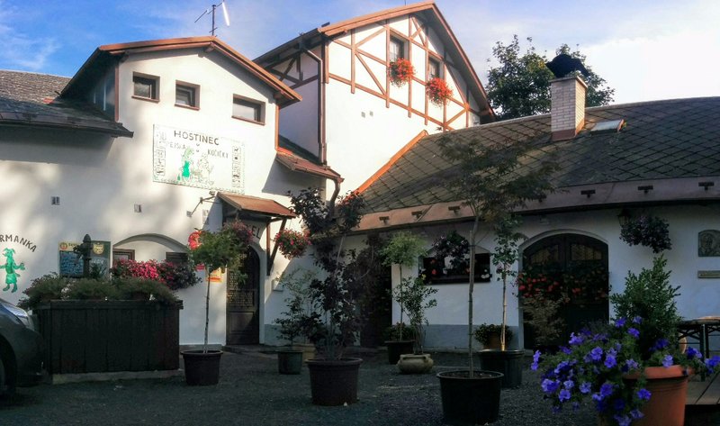 Hostinec U pejska a kočičky